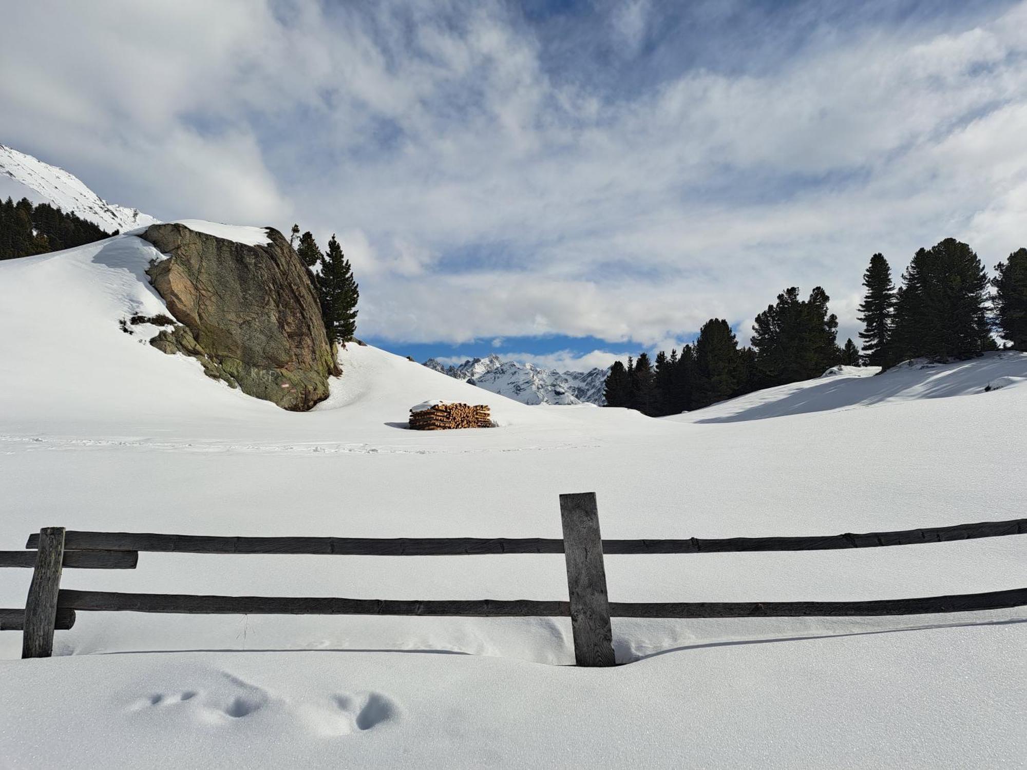 Am Brunnen * Ried im Oberinntal
